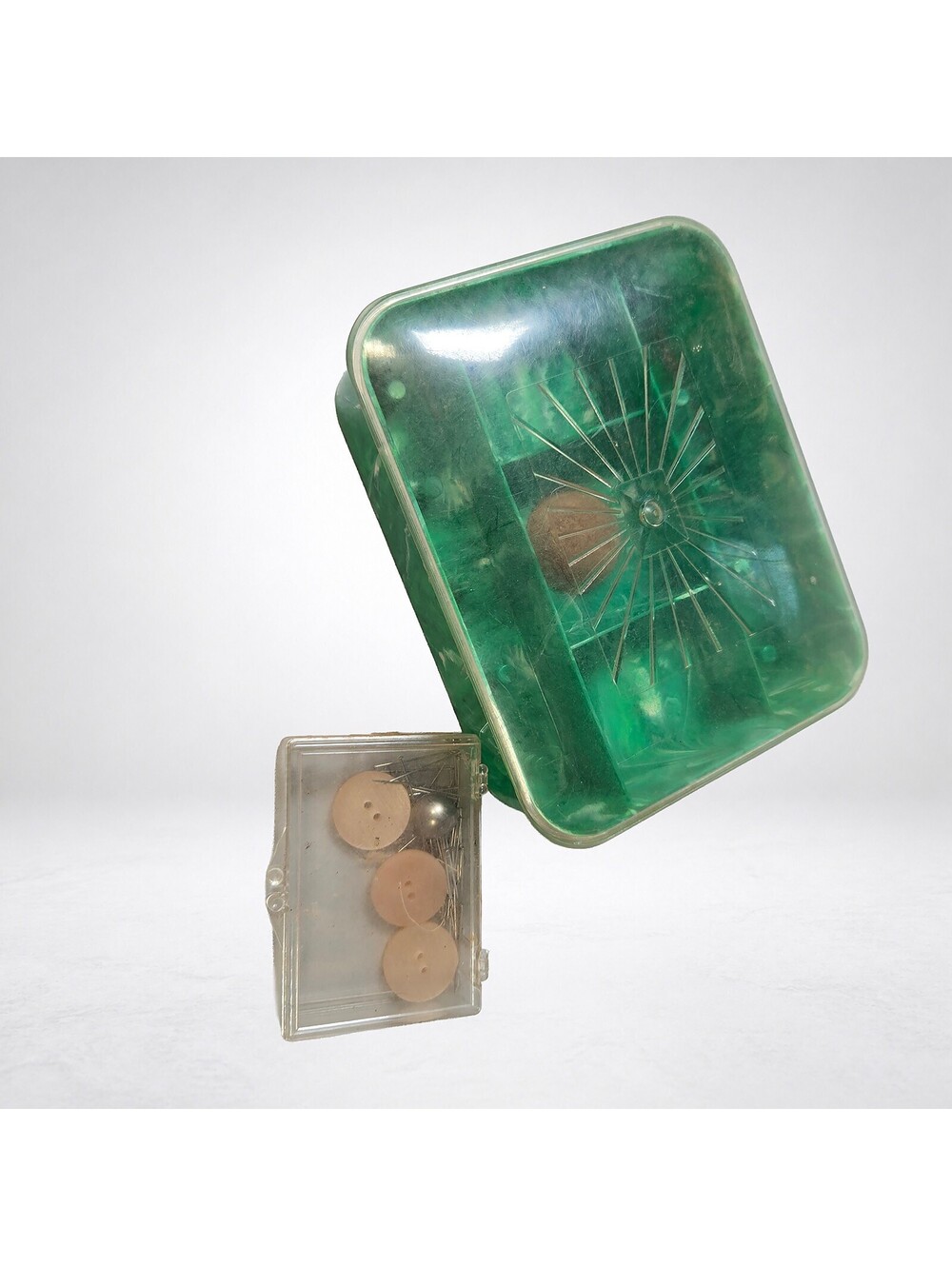 Vintage Marbled Green Sewing Caddy Box, 6x4.5x1.5in